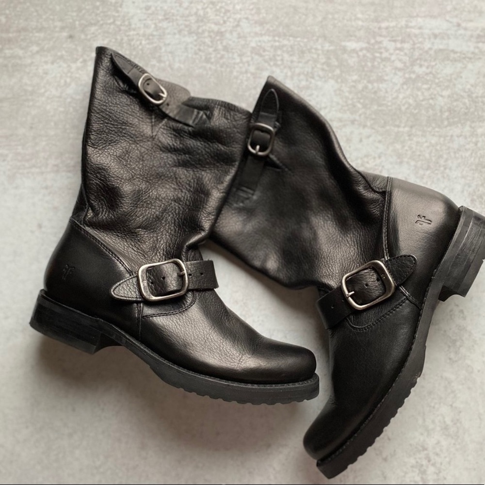 FRYE Natalie boot